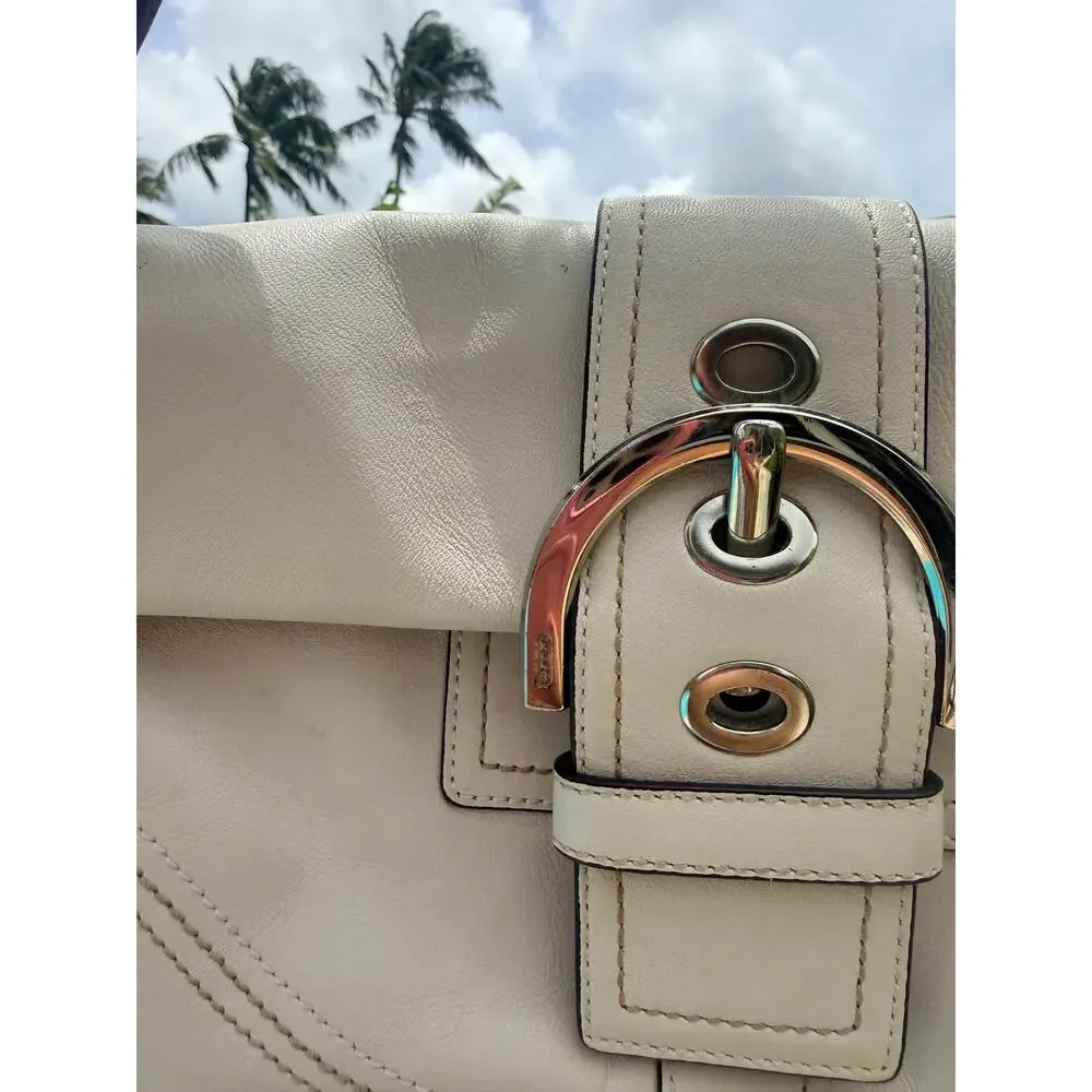 Coach Soho Flap Bag Black Leather Silver Buckle Shoulder Strap Vintage Y2K